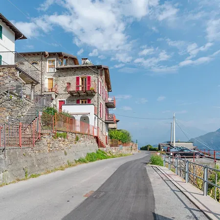 Belmonte Balcone * Pianello Del Lario
