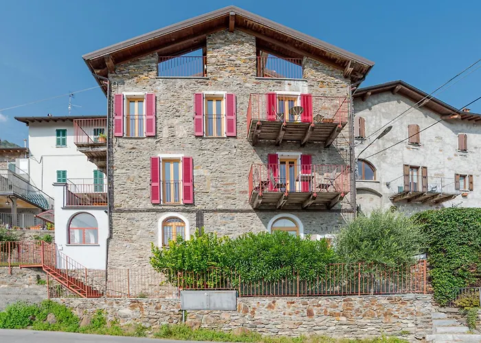 Belmonte Balcone * Pianello Del Lario
